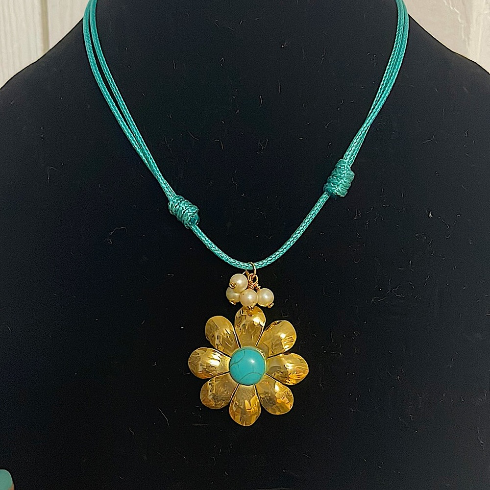 Collar adjustable